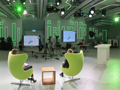 Moderatorin-Muenchen-Anna-Gross-Vogel-Communications-Group-4